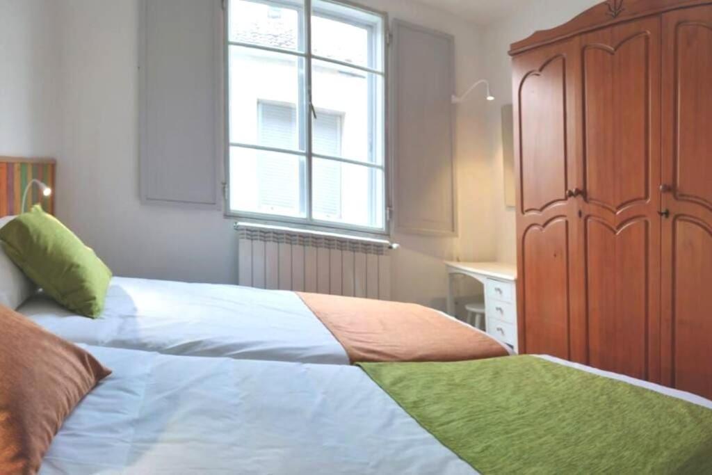 Casa Carmina: Casa Para Pequenos Grupos En El Corazon De Galicia O Irixo Exteriör bild