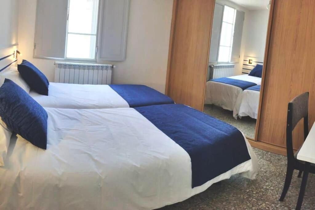 Casa Carmina: Casa Para Pequenos Grupos En El Corazon De Galicia O Irixo Exteriör bild
